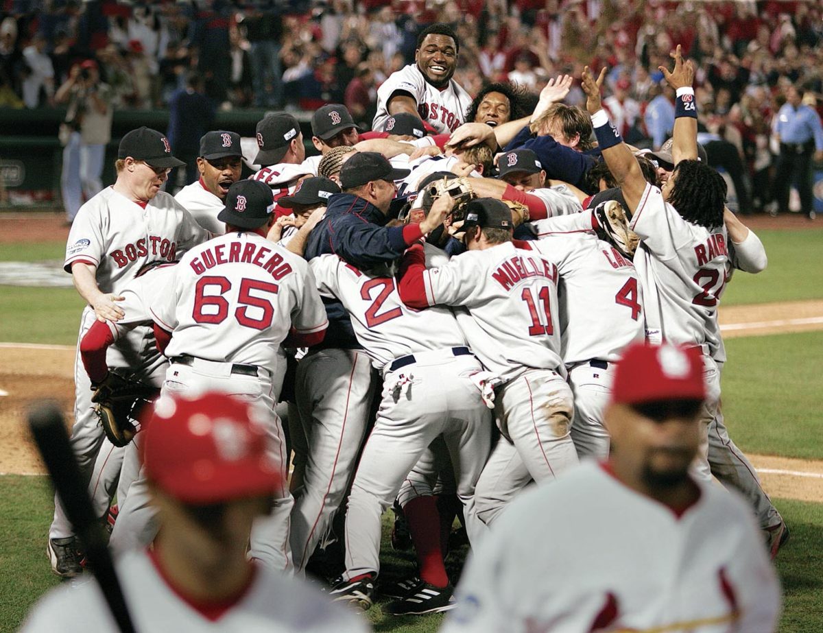 2004-David-Ortiz-Pedro-Martinez-006511261.jpg